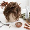 Ce que la Fashion Week automne-hiver 2026 dit de la coiffure : le messy structuré gagne du terrain