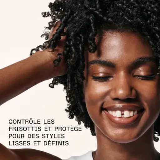 Test Olaplex No 6 : la crème de soin qui dompte (assez bien) les frisottis sans plomber les cheveux